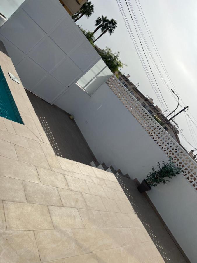 3 Bedroom Villa Private Pool La FloridaDehesa de Campoamor  エクステリア 写真