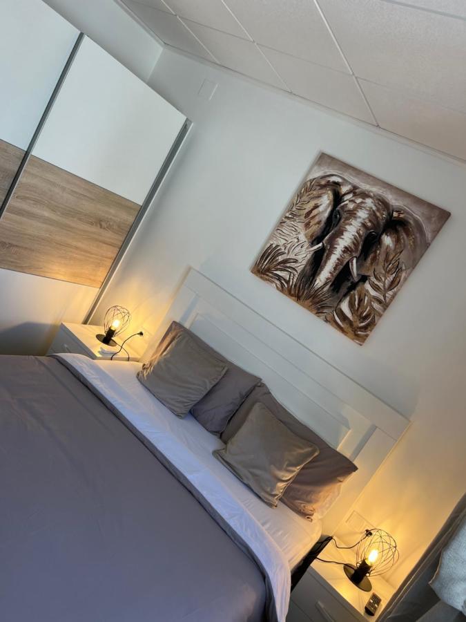 3 Bedroom Villa Private Pool La FloridaDehesa de Campoamor  エクステリア 写真